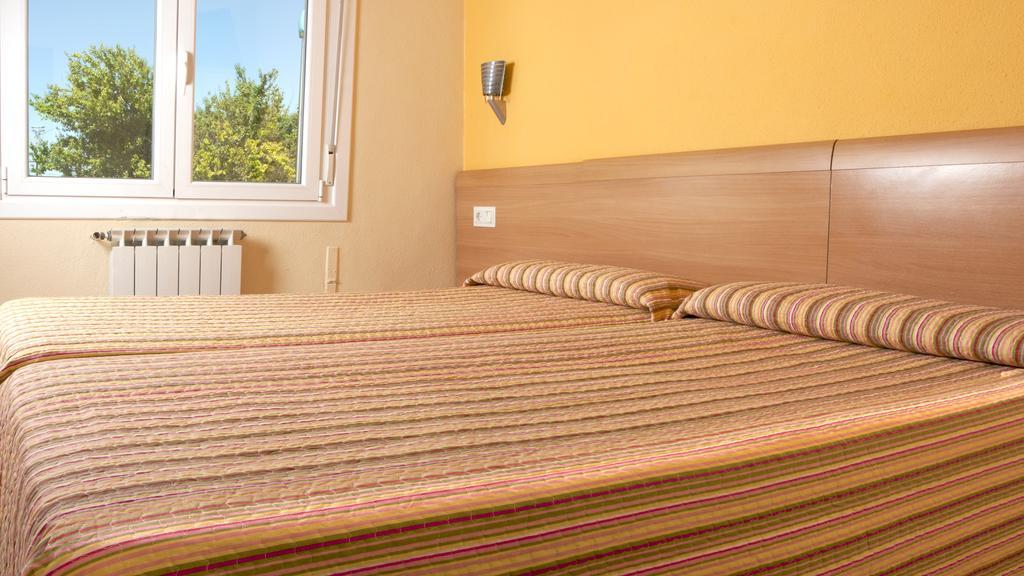 Pension Europa Ирун Экстерьер фото