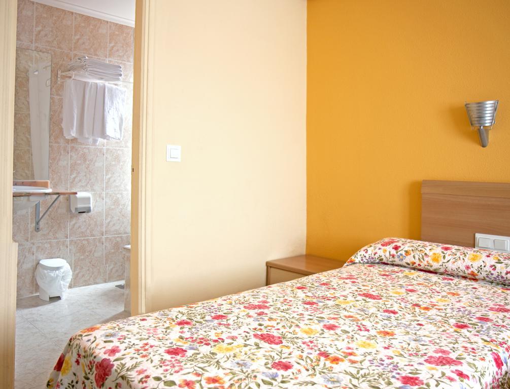 Pension Europa Ирун Экстерьер фото