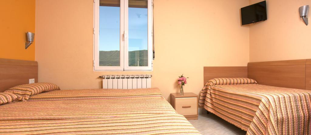 Pension Europa Ирун Экстерьер фото